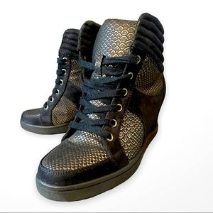 Women’s Black High Top Fashion Shoes Wedge Sneakers size 8 Call It Spring